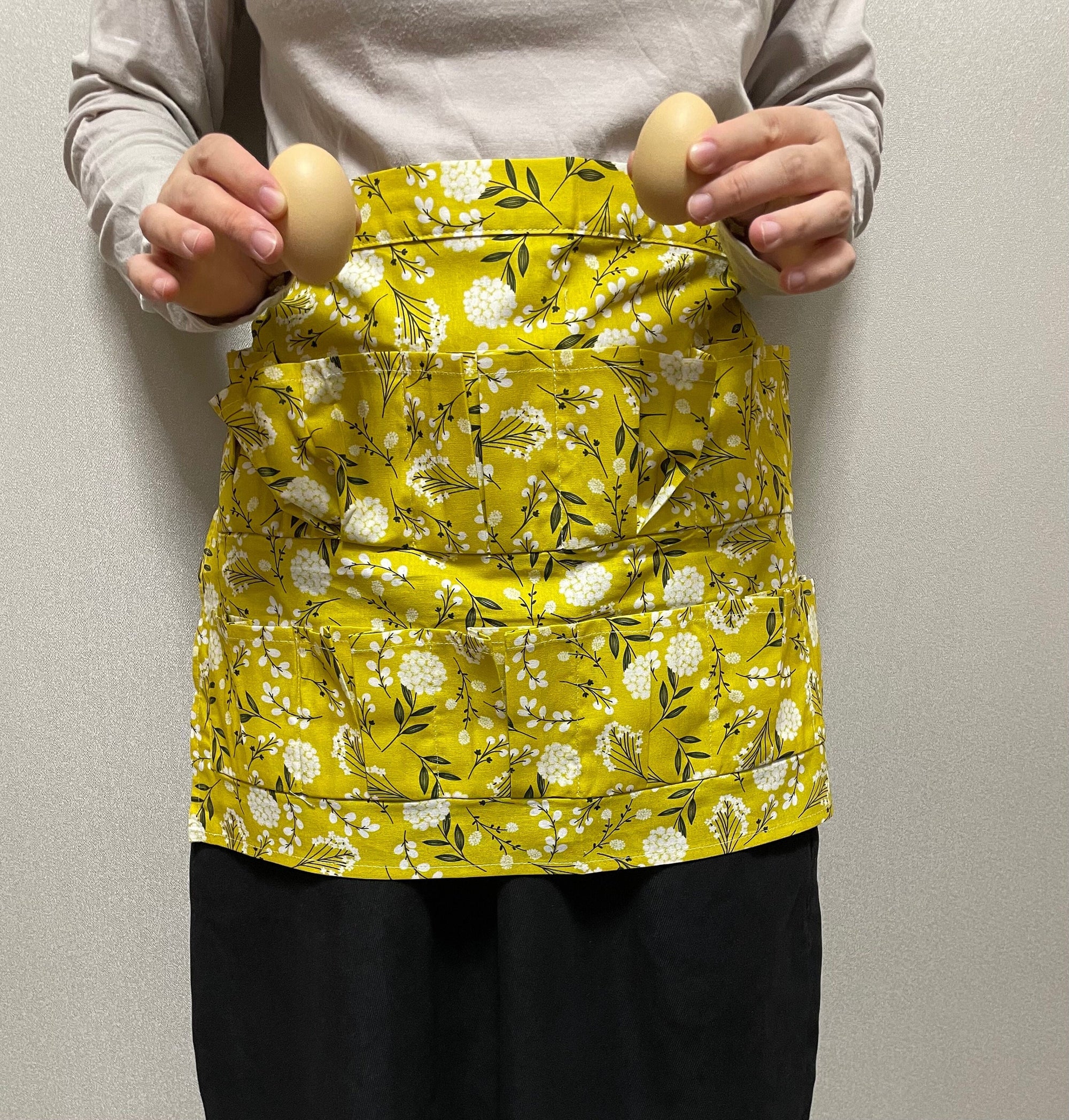 Egg Gathering Apron,Garden Apron,Egg Collecting Apron ，Harvest Apron, Cotton Apron，Egg Apron-yellow dandelion for adult and kids