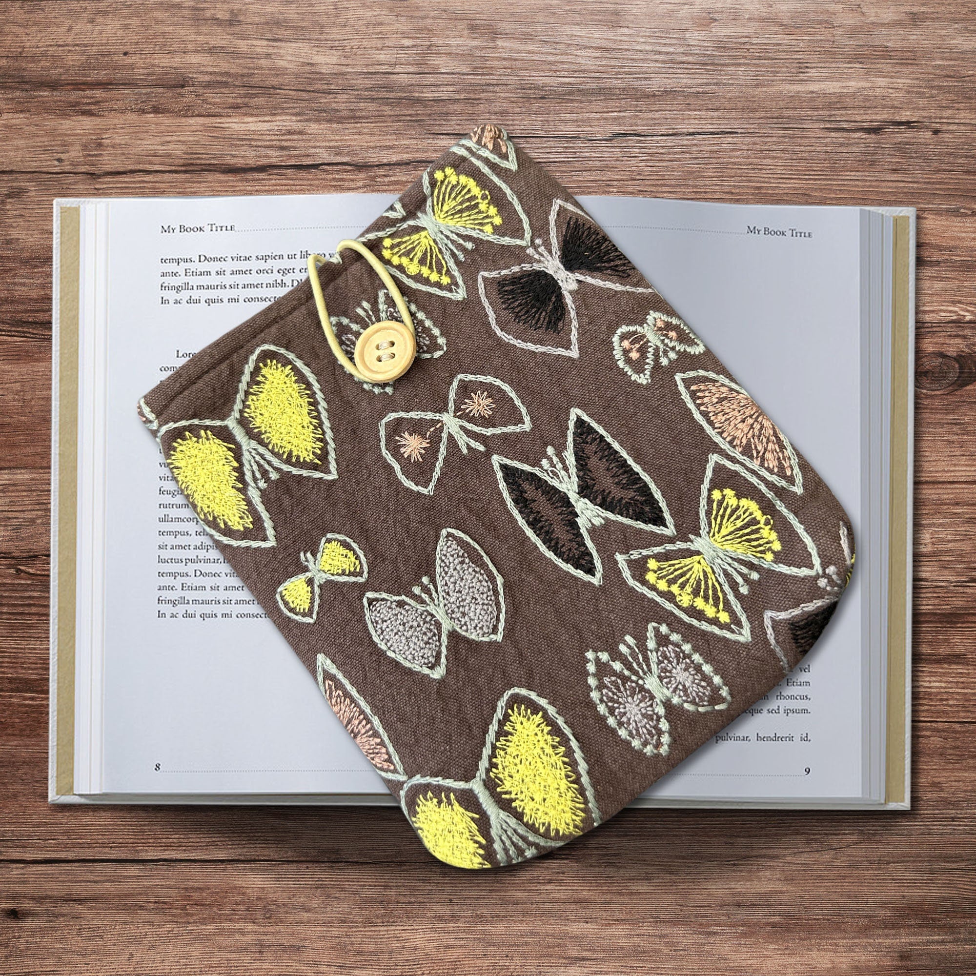 Embroidered butterfly Kindle Sleeve, Padded Book Sleeve, Book Pouch Kindle Paperwhite Case, Kindle Oasis Cover, Cute Book Sleeve