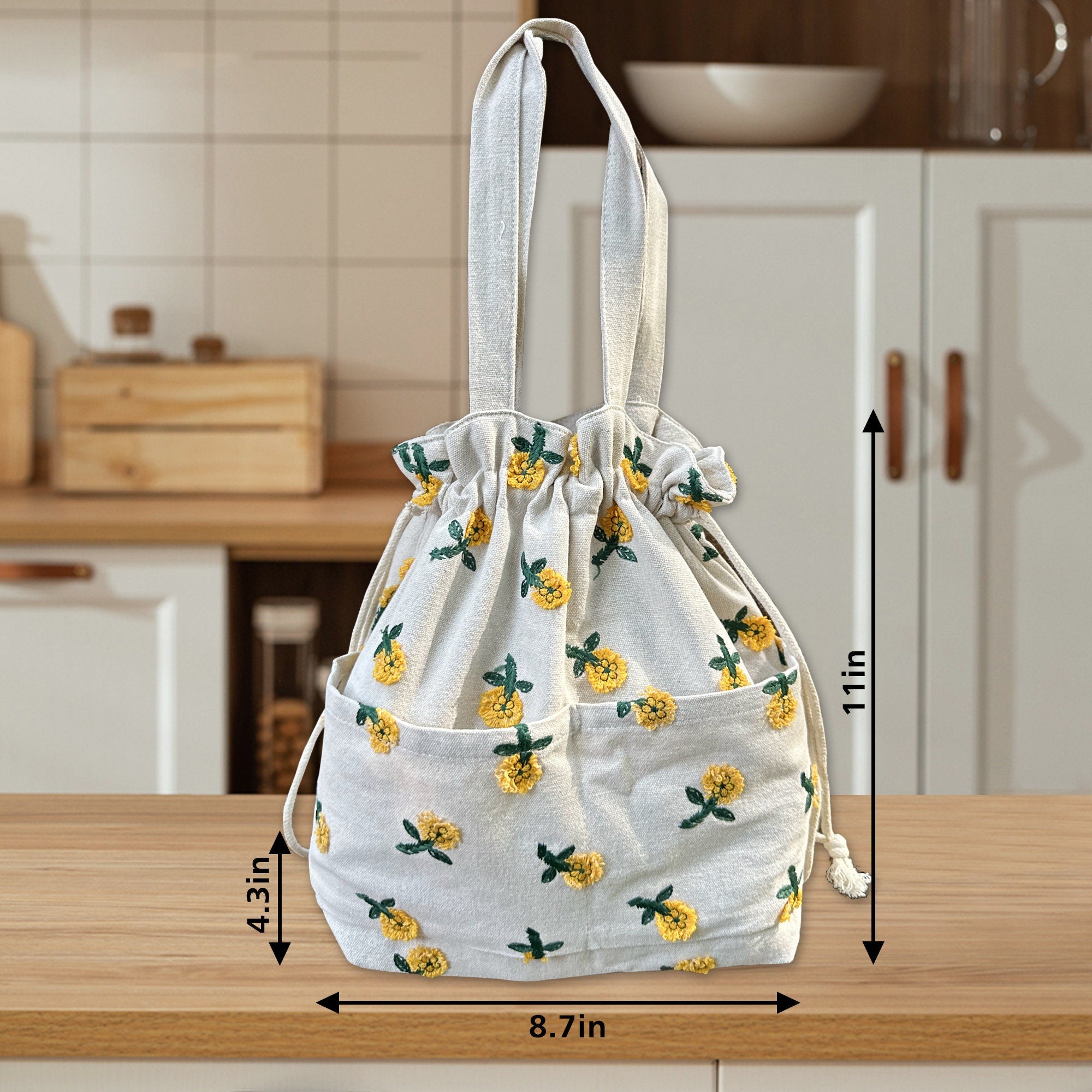 Name Custom Insulated Lunch Bag with drawstring closure, Travel Bag, Organizer Bag Embroidered daisy Handbag gift for her