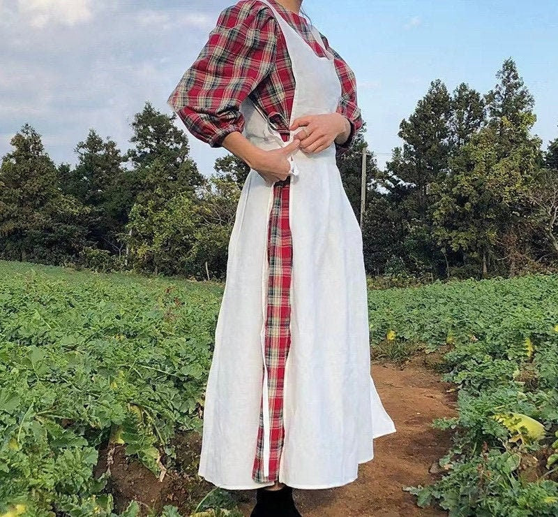 Light green cotton linen apron dress, apron for women,  one size apron, cooking apron, gardening apron, baking apron